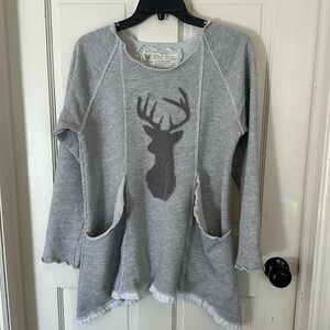 Farmhouse Frocks long sleeve top‎ Gray deer lace hem Size small